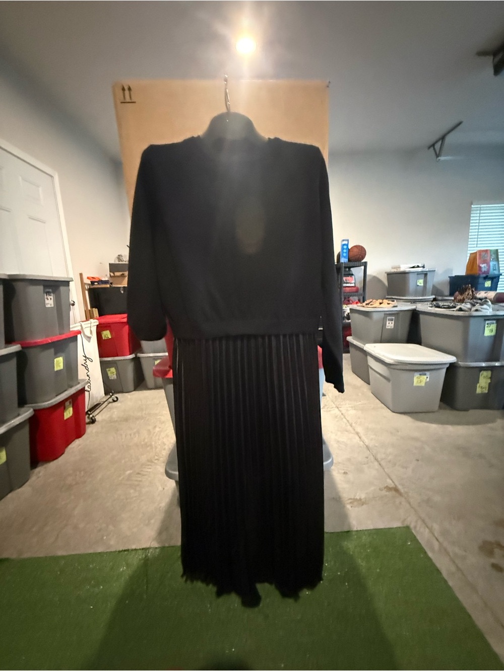 Classic Black Pleated Midi Dress 34